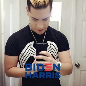 Meet your Posher, Alex